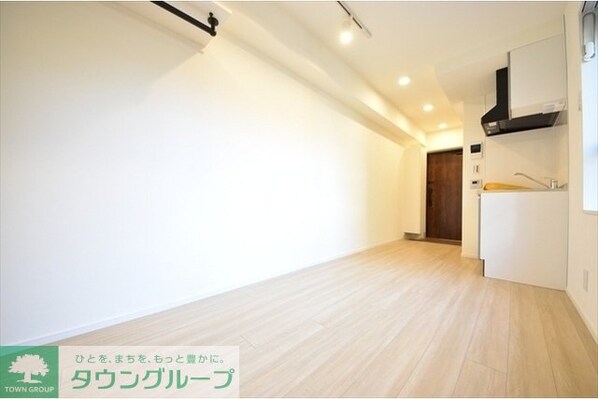 ファーヴァル代々木上原の物件内観写真